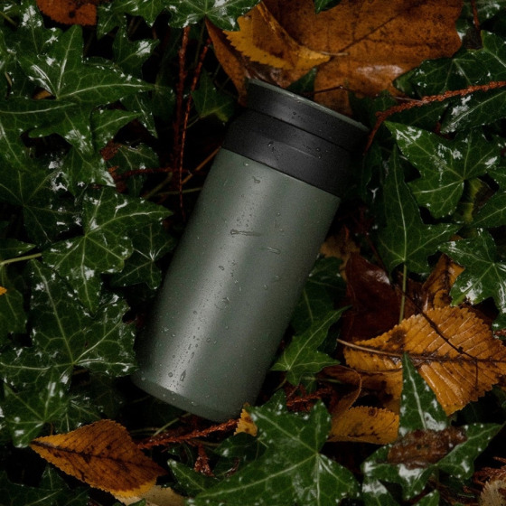 Mug isotherme vert kinto 350ml